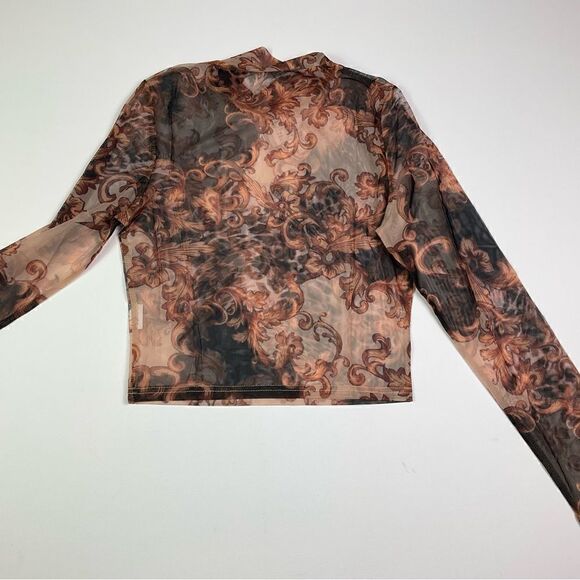 Very
Sheer NEW Crop Top Size S/M/L - Picture 4 of 6